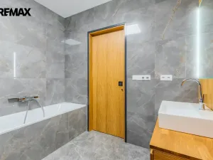 Prodej bytu 2+kk, Praha - Nové Město, Opatovická, 92 m2