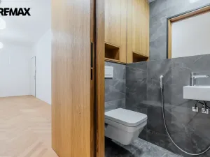 Prodej bytu 2+kk, Praha - Nové Město, Opatovická, 92 m2