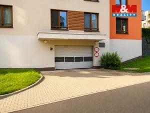 Prodej garážového stání, Praha - Čakovice, Bermanova, 19 m2