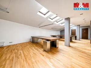 Pronájem kanceláře, Olomouc, Horní náměstí, 97 m2