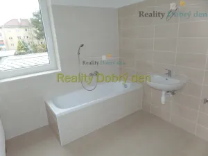 Pronájem bytu 2+1, Opava, Nákladní, 61 m2
