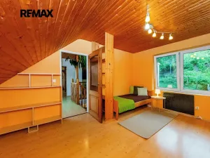 Prodej rodinného domu, Praha - Lipence, V roklích, 160 m2