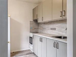 Pronájem bytu 1+1, Praha - Smíchov, Štorkánova, 33 m2