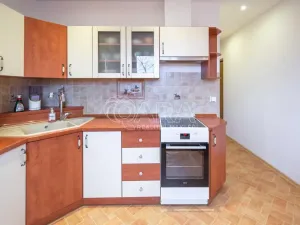 Pronájem bytu 2+1, Neratovice, Kpt. Jaroše, 61 m2