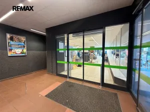 Pronájem restaurace, Praha - Stodůlky, Sluneční náměstí, 105 m2
