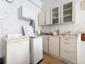 Pronájem bytu 2+kk, Praha - Žižkov, Lucemburská, 49 m2