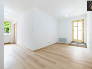 Prodej bytu 2+kk, Jáchymov, náměstí Republiky, 62 m2