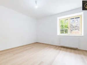 Prodej bytu 2+kk, Jáchymov, náměstí Republiky, 43 m2