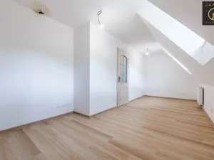 Prodej bytu 2+kk, Jáchymov, náměstí Republiky, 67 m2