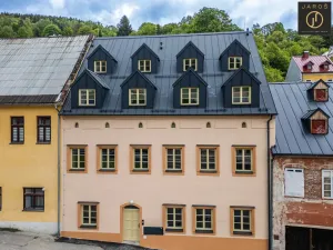 Prodej bytu 2+kk, Jáchymov, náměstí Republiky, 67 m2