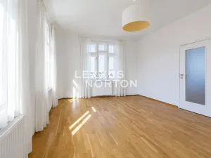 Pronájem bytu 2+kk, Praha - Žižkov, Žižkovo náměstí, 61 m2