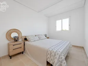 Prodej bytu 4+kk, San Fulgencio, Alicante, Španělsko, 93 m2