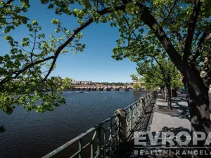 Prodej bytu 2+kk, Praha - Staré Město, Smetanovo nábřeží, 77 m2