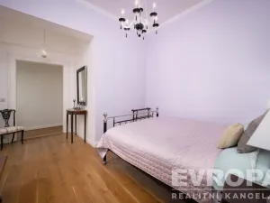 Prodej bytu 2+kk, Praha - Staré Město, Smetanovo nábřeží, 77 m2