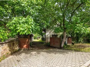 Prodej rodinného domu, Chvaletice, 309 m2