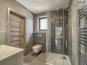 Pronájem rodinného domu, Dubí, Zahradní, 160 m2