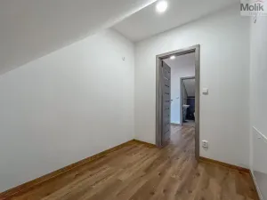 Pronájem rodinného domu, Dubí, Zahradní, 160 m2