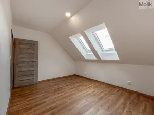 Pronájem rodinného domu, Dubí, Zahradní, 160 m2
