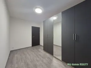 Pronájem bytu 3+kk, Praha - Prosek, Čakovická, 83 m2