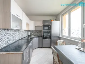 Prodej bytu 3+1, Velká Hleďsebe, Havlíčkova, 68 m2