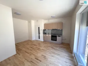 Pronájem bytu 1+kk, Dobřichovice, Randova, 35 m2