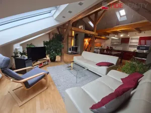 Pronájem bytu 2+kk, Praha, Šeříková, 114 m2