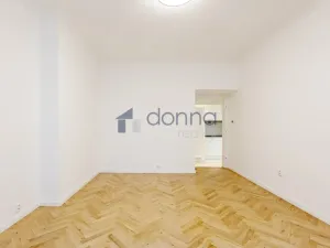 Pronájem bytu 2+kk, Praha, V Horkách, 51 m2