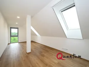 Pronájem rodinného domu, Praha - Holyně, Za Knotkem, 79 m2
