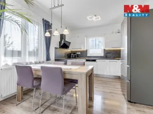 Prodej rodinného domu, Bavoryně, 74 m2