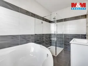 Prodej rodinného domu, Bavoryně, 74 m2