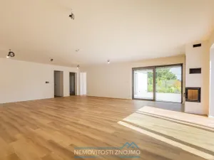 Prodej rodinného domu, Dobšice, Akátová, 217 m2