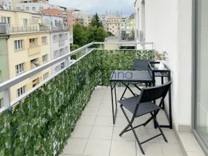 Pronájem bytu 3+kk, Praha, Pod radnicí, 75 m2
