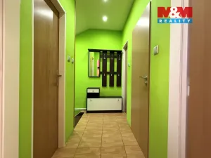 Prodej atypického bytu, Měšice, U školky, 118 m2
