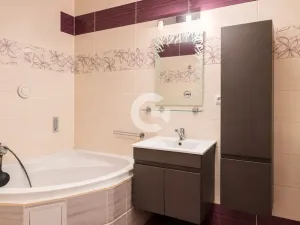 Prodej bytu 3+1, Zlín, Okružní, 73 m2