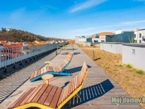 Pronájem apartmánu, Praha - Smíchov, Grafická, 61 m2