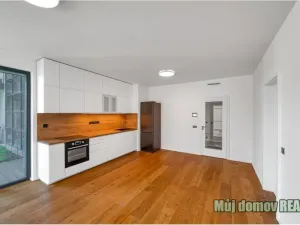 Pronájem apartmánu, Praha - Smíchov, Grafická, 61 m2