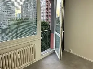 Pronájem bytu 2+kk, Praha - Kobylisy, Rajmonova, 51 m2