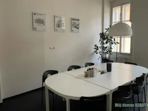 Pronájem kanceláře, Praha - Malá Strana, Karmelitská, 62 m2