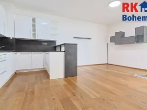 Pronájem bytu 2+kk, Praha, Na Křtině, 64 m2