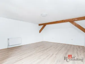 Prodej bytu 4+kk, Chlumec nad Cidlinou - Chlumec nad Cidlinou II, Zámostecká, 130 m2