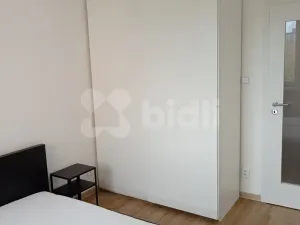 Pronájem bytu 2+kk, Praha - Bohnice, Zelenohorská, 42 m2