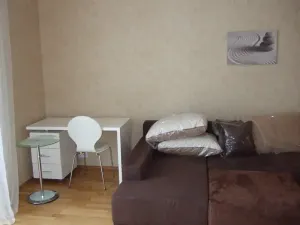 Pronájem bytu 1+kk, Praha - Vinohrady, Korunní, 45 m2