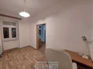 Pronájem bytu 2+1, Krnov - Pod Bezručovým vrchem, Revoluční, 67 m2