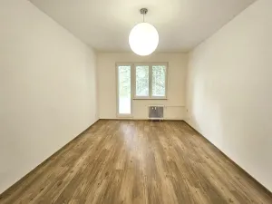 Pronájem bytu 2+1, Praha, Šantrochova, 59 m2