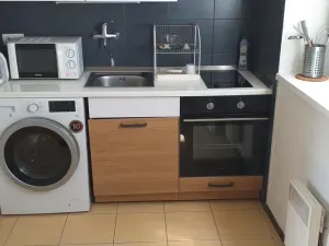 Pronájem bytu 1+1, Praha - Žižkov, Seifertova, 35 m2