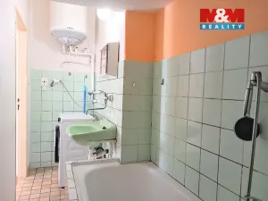 Prodej bytu 1+1, Karlovy Vary, Raisova, 30 m2