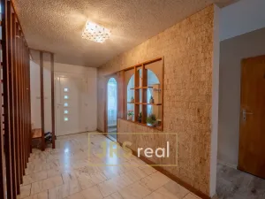 Prodej rodinného domu, Moravany, 226 m2