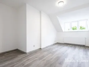 Pronájem bytu 2+1, Praha - Braník, Nad přívozem, 52 m2