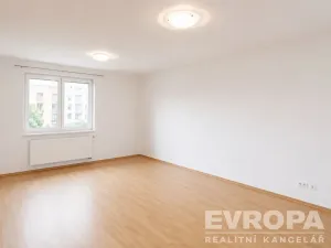 Pronájem rodinného domu, Průhonice, Pod Valem II., 334 m2