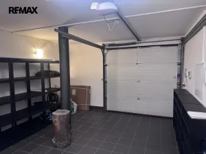 Pronájem rodinného domu, Jesenice - Zdiměřice, V Podlesí, 184 m2